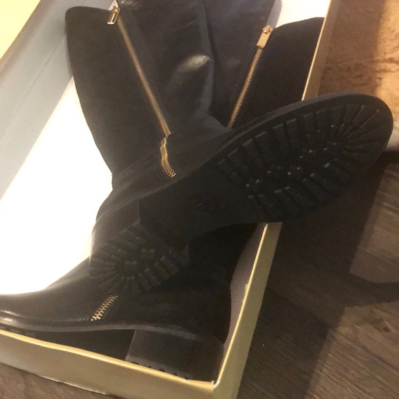 Michael Kors Boots 5 1/2 - Picture 5 of 7